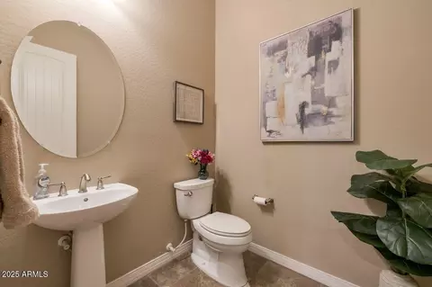 Bath - 6917 E Ingram Cir, Mesa, AZ 85207 photo 1 of 4