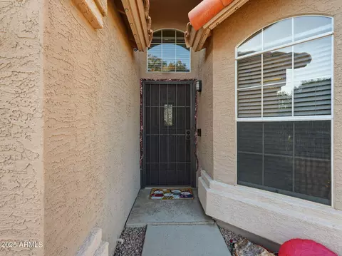 Entry Way - 1516 E Cheyenne St, Gilbert, AZ 85296 photo 1 of 2