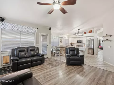 Living - 1516 E Cheyenne St, Gilbert, AZ 85296 photo 3 of 4