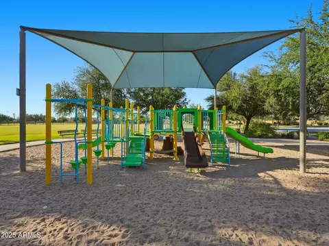 View/Area - 1516 E Cheyenne St, Gilbert, AZ 85296 photo 2 of 11