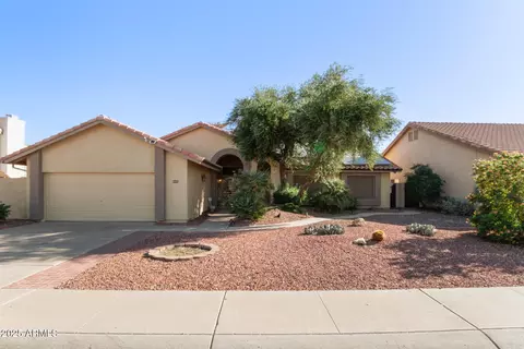 3821 N Forest Ln, Avondale, AZ 85392