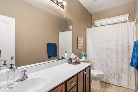 Bath - 1997 E Flintlock Dr, Gilbert, AZ 85298 photo 2 of 3