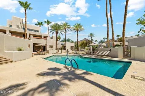 Exterior - 3059 E Rose Ln, Phoenix, AZ 85016 photo 5 of 5