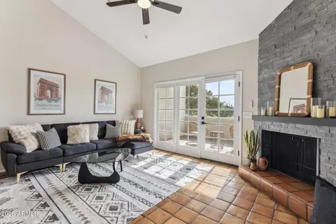 Living - 3059 E Rose Ln, Phoenix, AZ 85016 photo 2 of 4