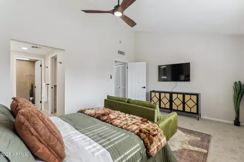 Bedroom - 3059 E Rose Ln, Phoenix, AZ 85016 photo 7 of 8