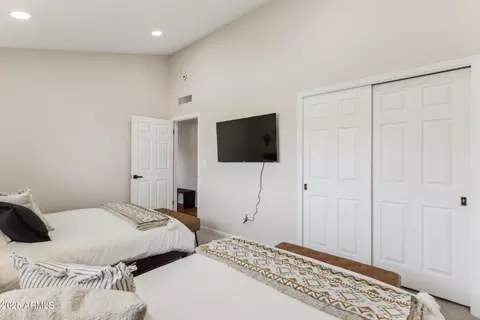 Bedroom - 3059 E Rose Ln, Phoenix, AZ 85016 photo 3 of 8