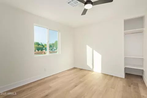Bedroom - 1321 W Mountain View Rd, Phoenix, AZ 85021 photo 3 of 3