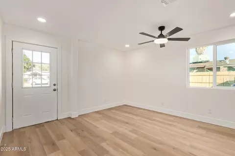 Living - 1321 W Mountain View Rd, Phoenix, AZ 85021 photo 1 of 2