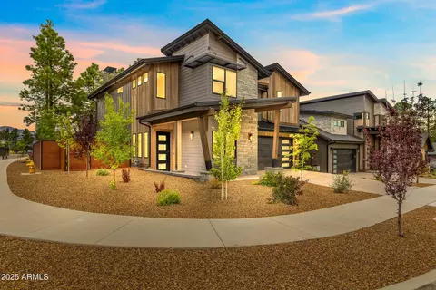 1810 E Magnolia Dr, Flagstaff, AZ 86005