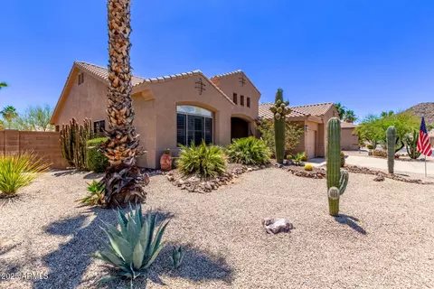 279 W Stirrup Ln, San Tan Valley, AZ 85143