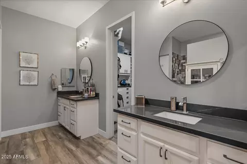 Bath - 934 N 104th St, Mesa, AZ 85207 photo 2 of 5