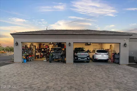 Exterior - 934 N 104th St, Mesa, AZ 85207 photo 3 of 13