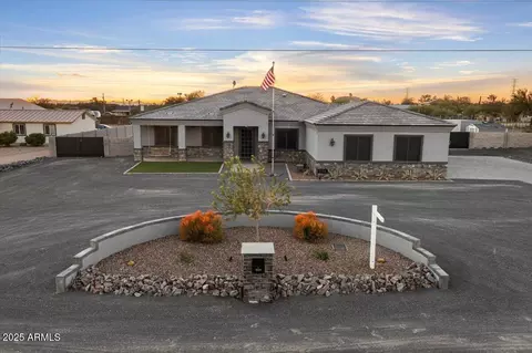 934 N 104th St, Mesa, AZ 85207