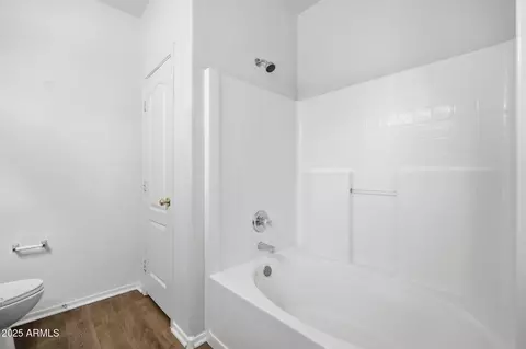 Bath - 1210 E Beth Dr, Phoenix, AZ 85042 photo 4 of 5