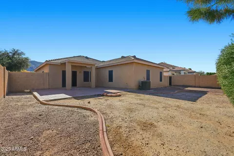Exterior - 1210 E Beth Dr, Phoenix, AZ 85042 photo 4 of 6