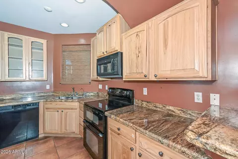 1750 E Ocotillo Rd E #18, Phoenix, AZ 85016 photo 15