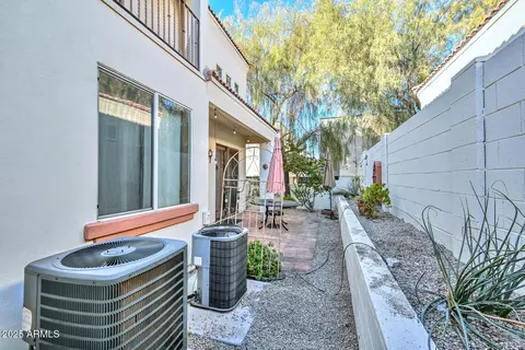 1750 E Ocotillo Rd E #18, Phoenix, AZ 85016 photo 9