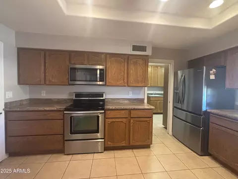 Kitchen - 4564 Edgewood Ave, Mesa, AZ 85206 photo 3 of 5
