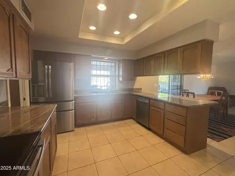 Kitchen - 4564 Edgewood Ave, Mesa, AZ 85206 photo 4 of 5