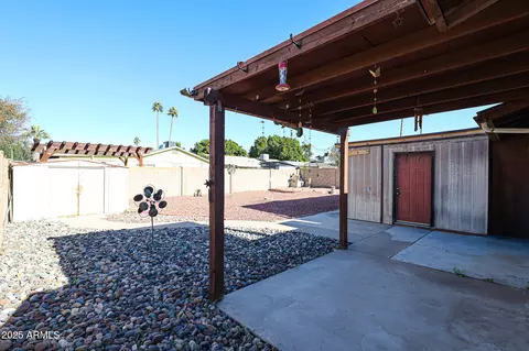 Exterior - 2012 W Aster Dr, Phoenix, AZ 85029 photo 8 of 10