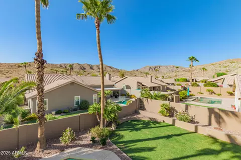 Exterior - 408 E South Fork Dr, Phoenix, AZ 85048 photo 7 of 12