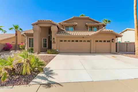 408 E South Fork Dr, Phoenix, AZ 85048