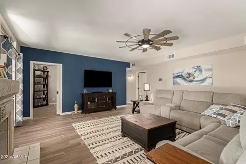 Living - 408 E South Fork Dr, Phoenix, AZ 85048 photo 2 of 4