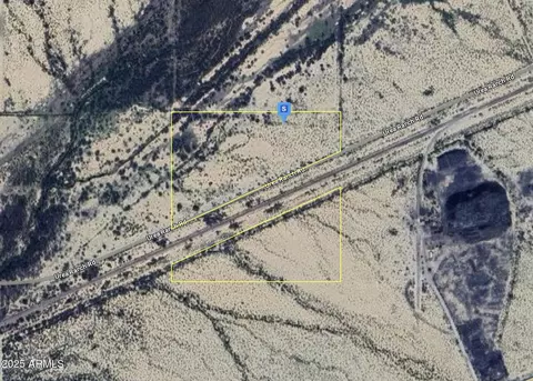 72120 70 12 St #-, Wenden, AZ 85357