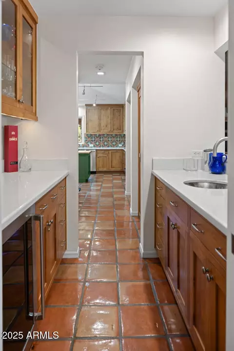 Kitchen - 5401 E Mariposa St, Phoenix, AZ 85018 photo 5 of 5