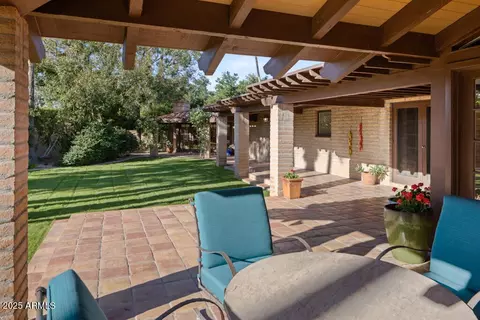 Exterior - 5401 E Mariposa St, Phoenix, AZ 85018 photo 8 of 15