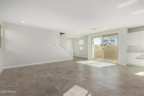 Living - 15611 S 180th Ln, Goodyear, AZ 85338 photo 4 of 4