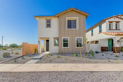 Exterior - 15611 S 180th Ln, Goodyear, AZ 85338 photo 2 of 7