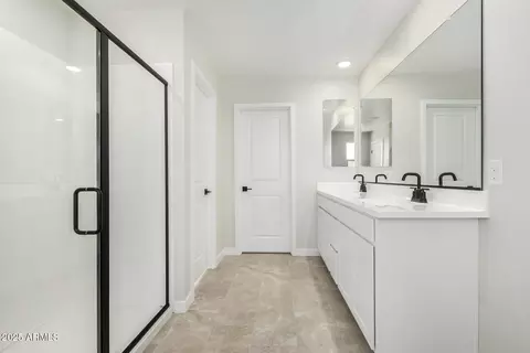 Entry Way - 15611 S 180th Ln, Goodyear, AZ 85338 photo 1 of 5
