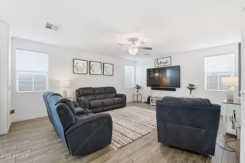 Living - 9460 E Tumeric Ave, Mesa, AZ 85212 photo 2 of 3