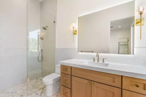 Bath - 6260 S Key Biscayne Ct, Gilbert, AZ 85298 photo 8 of 8