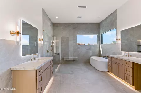 Bath - 6260 S Key Biscayne Ct, Gilbert, AZ 85298 photo 7 of 8