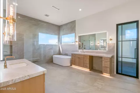 Bath - 6260 S Key Biscayne Ct, Gilbert, AZ 85298 photo 2 of 8