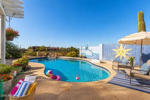 614 N Tomahawk Rd, Apache Junction, AZ 85119