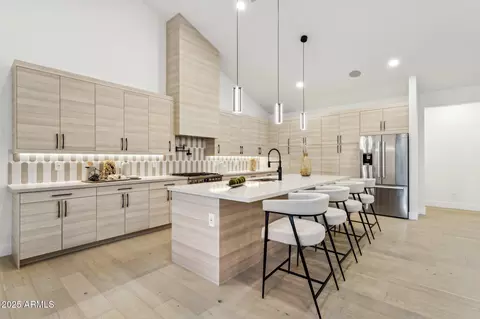 Kitchen - 6313 N 10th Dr, Phoenix, AZ 85013 photo 2 of 3