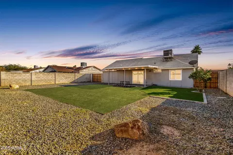 Exterior - 6946 W Merrell St, Phoenix, AZ 85033 photo 8 of 10