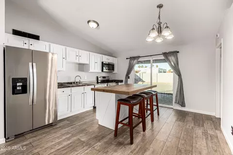 Kitchen - 6946 W Merrell St, Phoenix, AZ 85033 photo 1 of 4