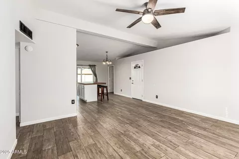 Living - 6946 W Merrell St, Phoenix, AZ 85033 photo 2 of 3