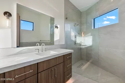 Bath - 7429 E Forest Trail Cir, Mesa, AZ 85207 photo 3 of 4