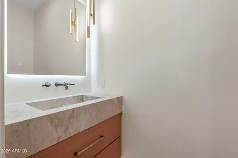 Bath - 7429 E Forest Trail Cir, Mesa, AZ 85207 photo 4 of 4