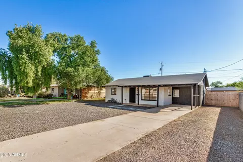 2009 E Clarendon Ave, Phoenix, AZ 85016 photo 3
