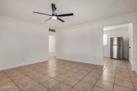 2009 E Clarendon Ave, Phoenix, AZ 85016 photo 9