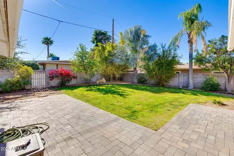 Exterior - 3961 E Becker Ln, Phoenix, AZ 85028 photo 13 of 15
