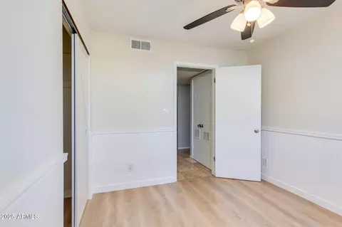 Bedroom - 3961 E Becker Ln, Phoenix, AZ 85028 photo 2 of 2