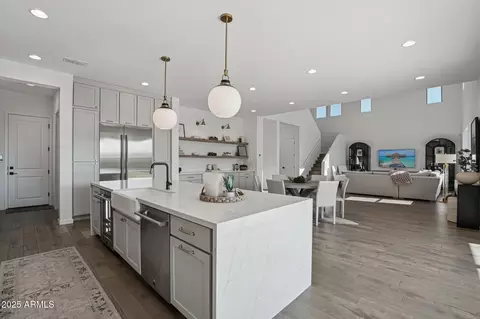 Kitchen - 6143 E Waller Ln, Phoenix, AZ 85054 photo 1 of 4