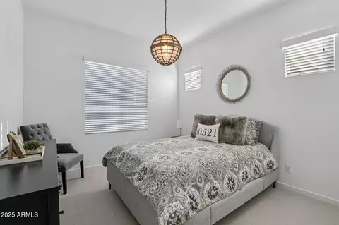 Bedroom - 6143 E Waller Ln, Phoenix, AZ 85054 photo 1 of 10